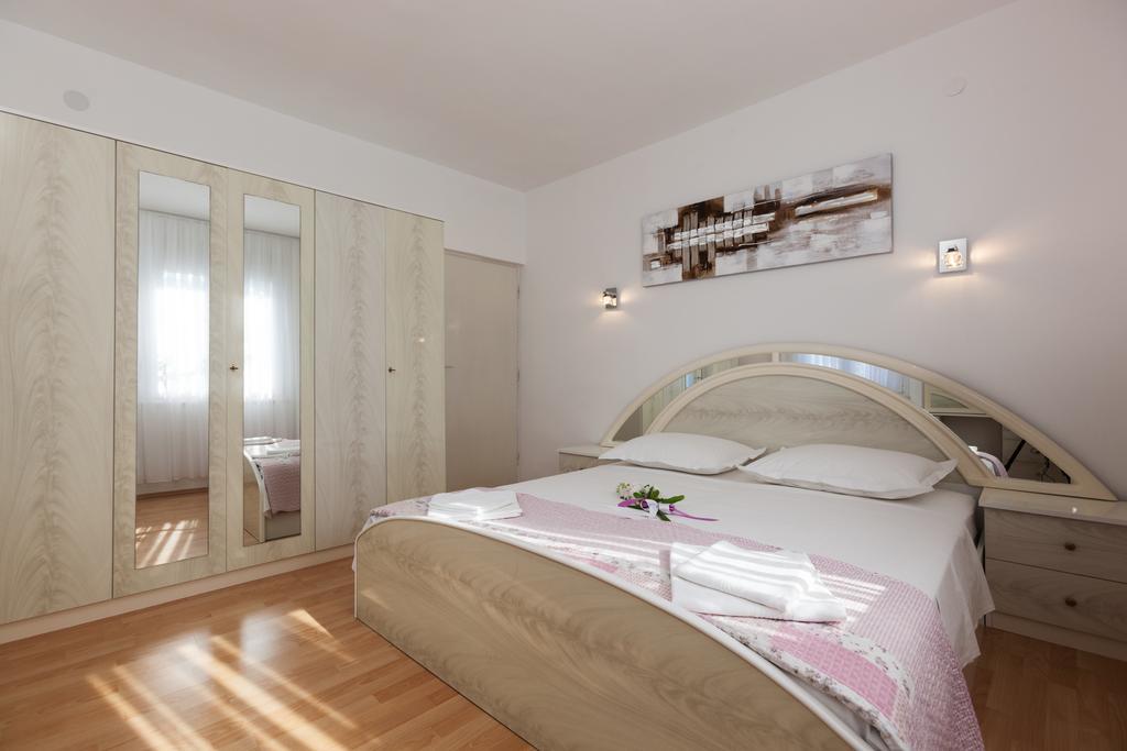 Villa Sarah Supetar Exteriér fotografie